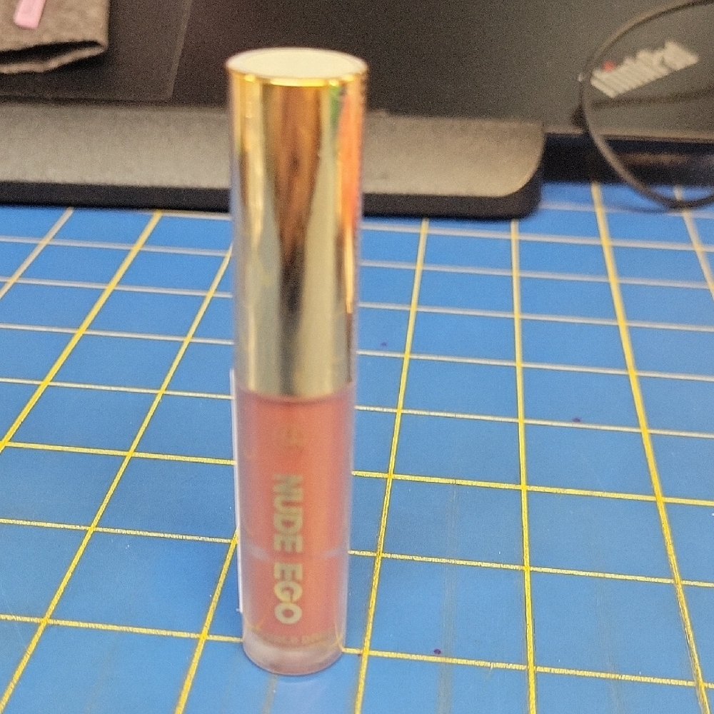 BH Nude Egos Double Dare Creamy Liquid Lipstick 1.8ml - Color True New Sealed